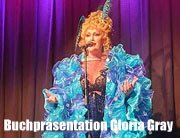 „Akademisches Bayrisch“ bei der Buchpräsentation von Gloria Gray im "Wirtshaus im Schlachthof" (©Foto: Danilea Schwan)